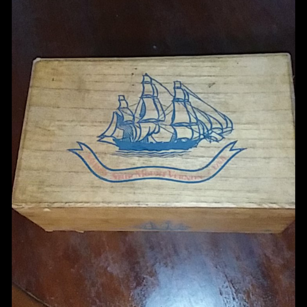 1950's Old Spice Gift Box